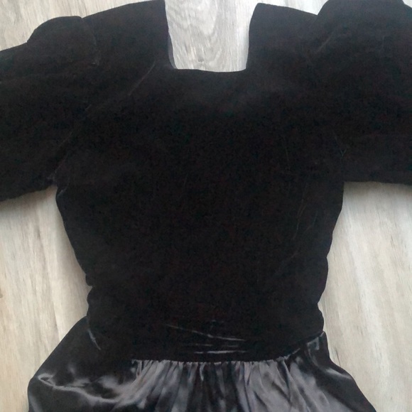 Velvet/Satin Black Dress - Picture 2 of 7
